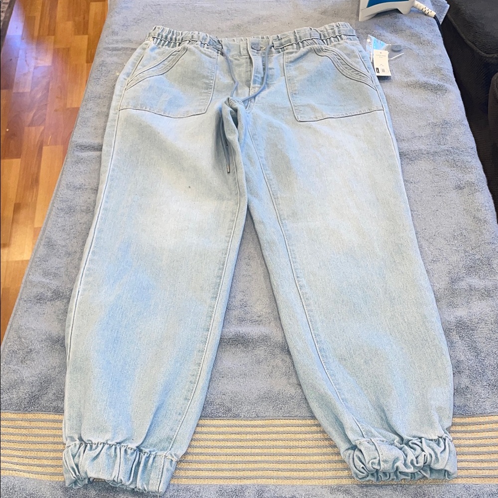 No Boundaries Light Blue Jeans